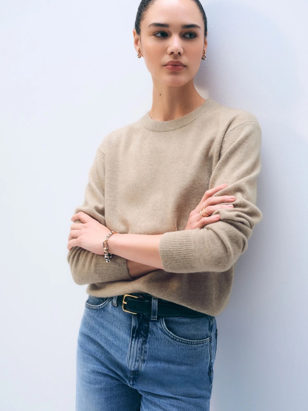 White + Warren Cashmere Crewneck Sweater in Taupe